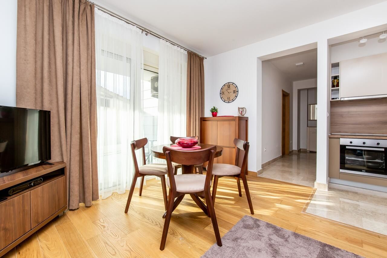 Апартаменты Apartments LM RESIDENCE Рафаиловичи-15