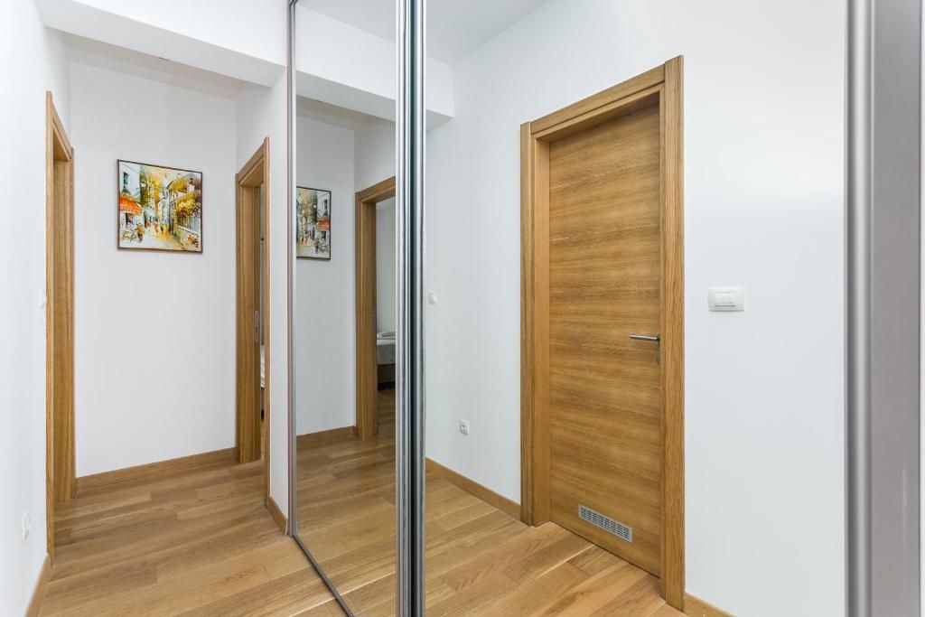 Апартаменты Apartments LM RESIDENCE Рафаиловичи-60