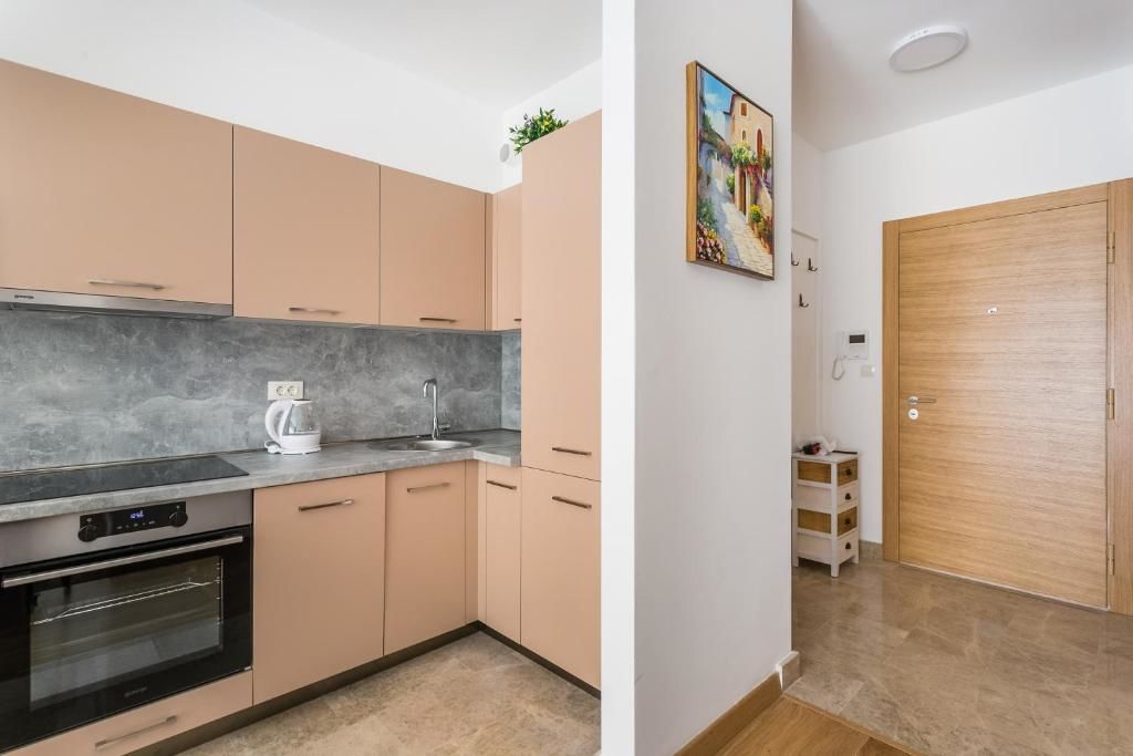 Апартаменты Apartments LM RESIDENCE Рафаиловичи-73
