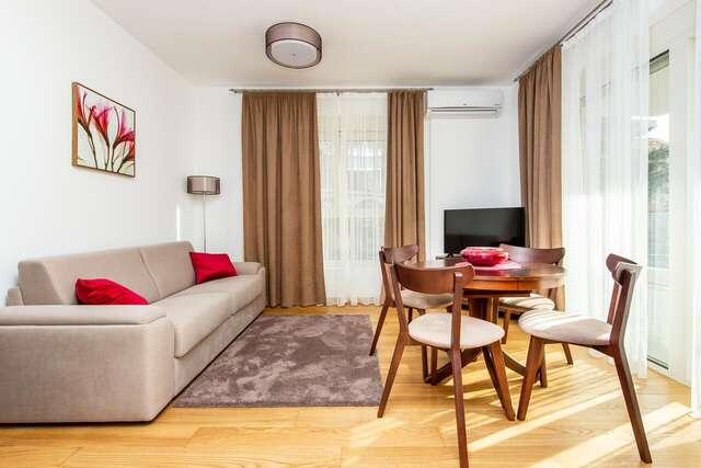 Апартаменты Apartments LM RESIDENCE Рафаиловичи-17
