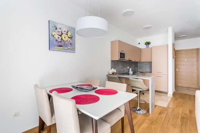 Апартаменты Apartments LM RESIDENCE Рафаиловичи-49